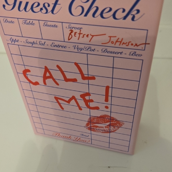 Betsey Johnson Red and Gold Dice Heart Keychain Nwt - Picture 2 of 3